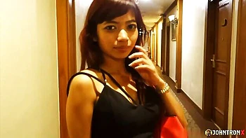 Linda: A very cute Malaysian - Videos - JohntronX videos