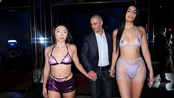 Forearm-Sized Cock Rearranges Spinner s Guts - Summer Renee by TINY4K: Porn videos