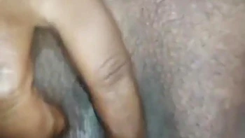 Indian Bhabhi Fingaring Mustarbusan videos