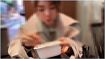 完全顔出し動画可愛い彼女のえちえちなフェラ顔に大興奮の中出しsex素人カッフル/美少女//女子大生/ハイハン/色白美乳/スタイル抜群/english Subtitlesryoyuu videos