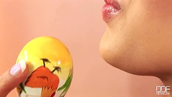 Happy Easter with this Asian bunny videos