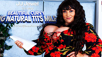Curvy Milf Jj Jewel With Her Big Natural Tits videos