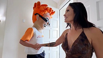 I Banged Realtor Izi Blu Doggystyle on My PornDude Pillow Handjob Riding  Massive Facial to Close the Deal: Porn videos