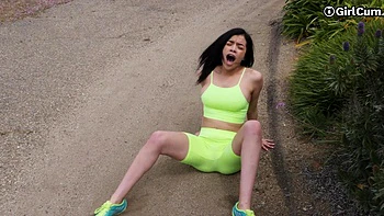 Brunette latina Savannah Sixx gets her pussy fingered and licked. videos