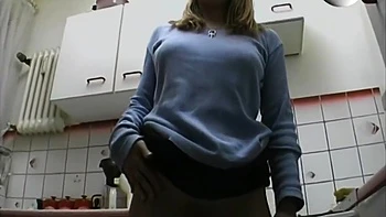 Casting Girl Shaves His Pussy While Filming videos