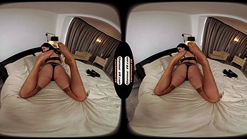 Ali Harper Wearing Sexy Lingerie Bares Her Feet, Toes & Soles videos