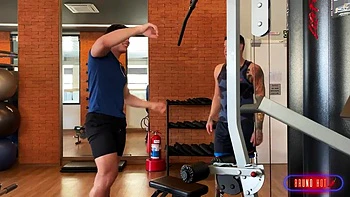 Gil tail giving the ass ft. Brunohot, Bruno Hot  Bruno Sarado: Blowjob, Doggy  Cowgirl Porn videos