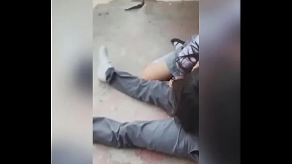 Estudiantes de la Técnica no se Aguantaron las Ganas en el Patio! Buena Chupada de una NENA COLEGIALA en ESCUELA de México! Amateur Publico! (Segunda Parte) videos
