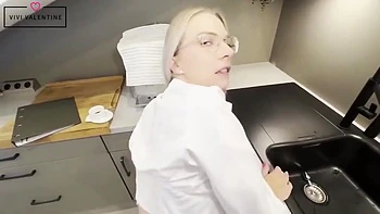 Analsex Gegen Beforderung Ich Buck Mich Hoch Ja With Vivi Vallentine videos