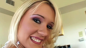 Bailey Brooke Is A Lover Of Jizz videos