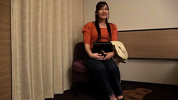 5a01 Receptionist having sex at work: Doggy, Missionary  Amateur Porn videos