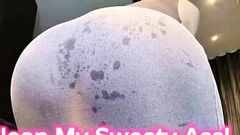 Horny Femboy Twerks His Thick Booty on Cam videos