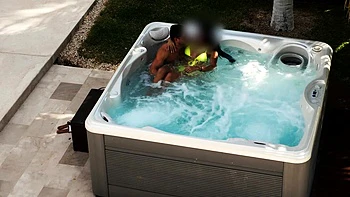 SUPER HOT Venezuelan MODEL Gets Fucked In The Jacuzzi & videos