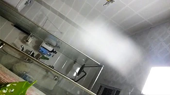 【シャワーを浴びて飲み物を飲む】容姿も気 videos