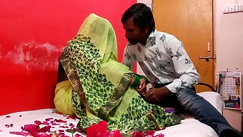 Desi Kamini Bhabhi First Time Honeymoon Night Sex videos