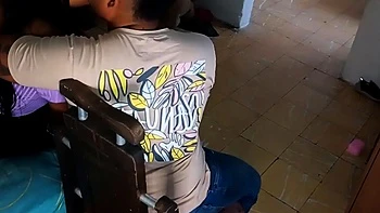 Vizinha com rosto lindo protagoniza cenas quentes de sexo videos