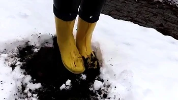 LadyKarame Meine Gummistiefel müssen glänzen, also leck videos