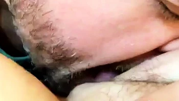 Vieille femme se fait doigter et jouit en solo  la webcam videos