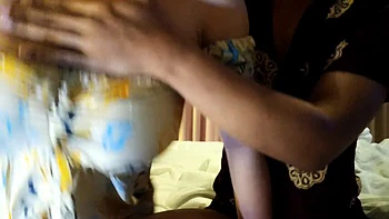 Aku Membawa Pembantu Ke Hotel videos