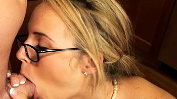 Amateur blonde ass fucked and facialized videos