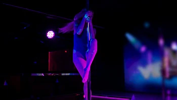 Blonde solo jerking off videos