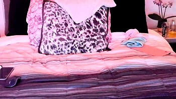 Amateur hottie solo masturbation videos