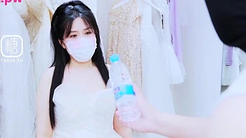 Japanese AV Model flaunting big boobs videos