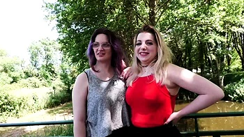 Massage lesbian amateur fingered by lesbian masseuse videos