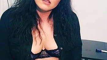 Amateur Brunette Anal Toy videos