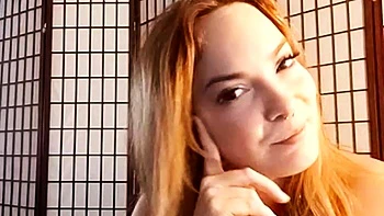 Big boobs milf masturbates with her dildo videos