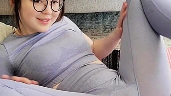 Webcam fun mature brunette with toys cum on cam videos