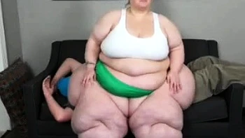 Ssbbw bobbi jo facesitting buttcrush smother videos