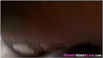 Mature Slut Gives Blowjob And Rides videos