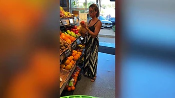 Very hot weather in Solliès-Pont (83) with Caro and Clara! - Jacquie et Michel TV videos