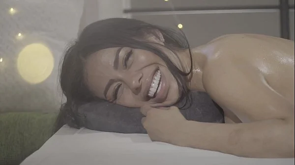 Oiled massage for  curve girl Canela Skyn videos