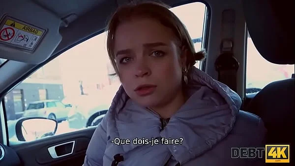 DEBT4k. Un jeune débiteur au visage mignon pense que le sexe vaut mieux que la peine videos
