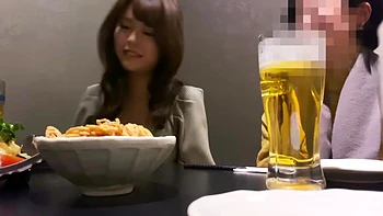 0010556_デカ乳 寝取られ 美女などが含まれている videos