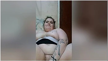 Aries Smoking And Fucking Herself videos