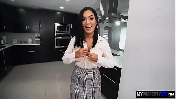 Alina Belle Single Real Estate Agent Gets Bonked videos