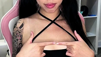 Japanese teen hikaru momose toys pussy solo videos