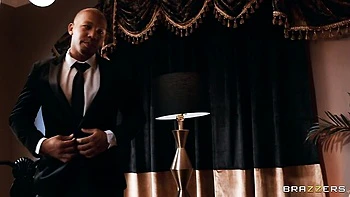 Athletic sporty brunette Gal Ritchie rammed in the missionary pose videos