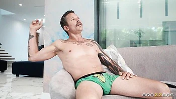 Two brunettes Ryan Reid and Aleksa Mink love this big cock videos