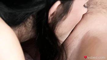 Keira and Vinna Reed are enjoying fucking with a big strapon videos