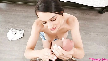 An awesome young hottie Summer Renee rammed in the missionary pose videos