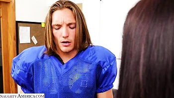 Awesome brunette with round bottom Maria May rammed by big cock videos