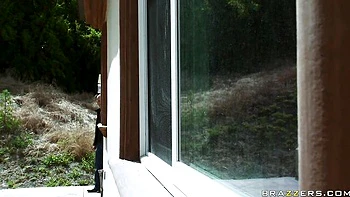 Good missionary pose fuck with a busty brunette Jessica Jaymes videos