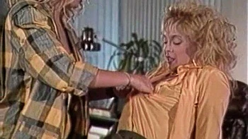 Classic pornstar Nina Hartley gives a nice cunnilingus on the knees videos