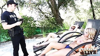 Tempting Penny Pax and Brooklyn Chase's blonde sex videos