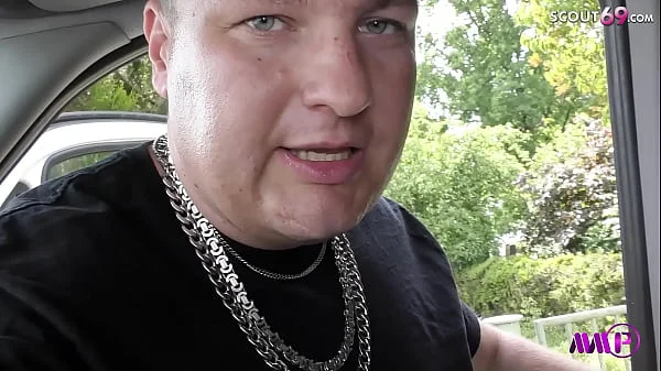 VIELE FREMDE TYPEN SPONTAN IM BUS GEBLASEN - BBW MILF DEUTSCH videos