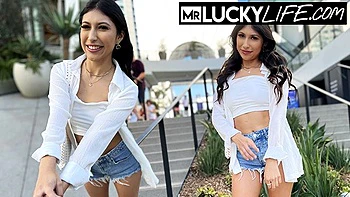 Mr Lucky Life featuring Penelope Woods's anal sex videos